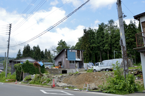 横倉地区の全壊した民家